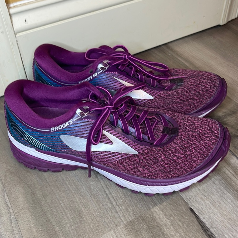 Brooks Ghost 10. Size 9 women’s purple sneakers.